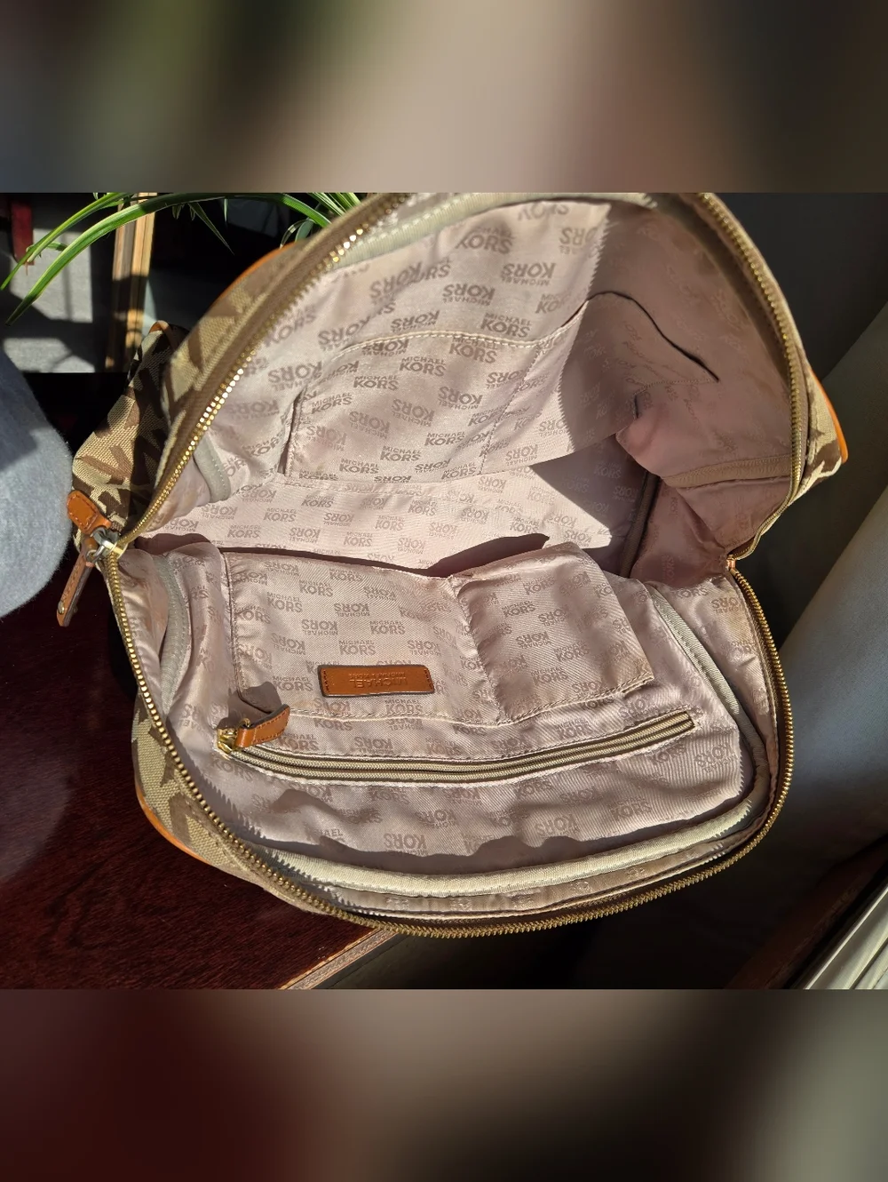 ​🌻 DESCRIPTION: The "Spring Fling" MK Satchel 🌻 - Picture 7 of 16